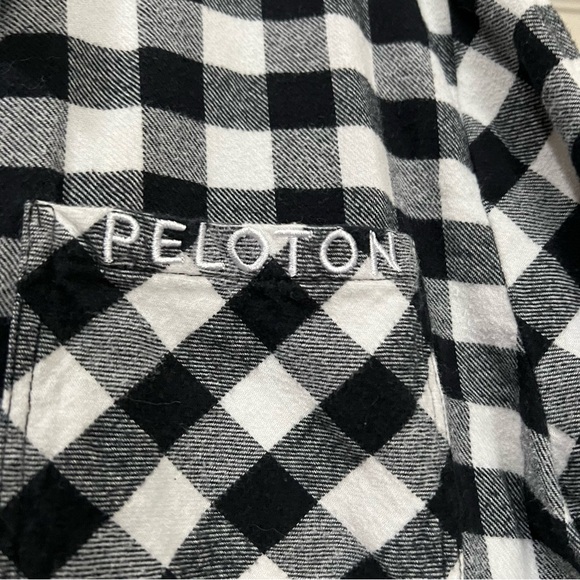 Peloton Women’s XL Black and White Checkered Long Sleeve Button Down Flannel R1 - Picture 5 of 6